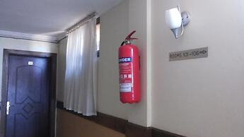 Palema Crown Hotel