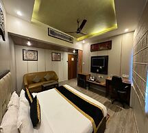 Hotel Runway Inn