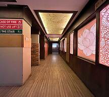 Hotel Runway Inn
