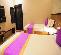 Hotel Runway Inn