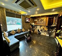 Hotel Runway Inn