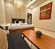 Hotel Runway Inn