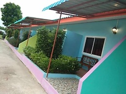 Reuan Jao Ngao Resort