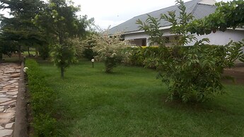 Lavic Country Resort