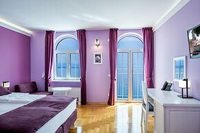 Hotel Domino