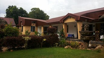 Penthouse Inn