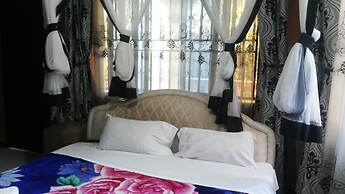 Penthouse Inn
