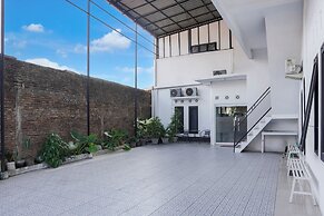 OYO 1185 Sachila Residence Syariah