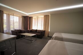 President Hotel by Hrazdan Hotel CJSC
