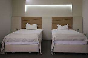 President Hotel by Hrazdan Hotel CJSC