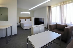 President Hotel by Hrazdan Hotel CJSC