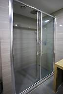 President Hotel by Hrazdan Hotel CJSC