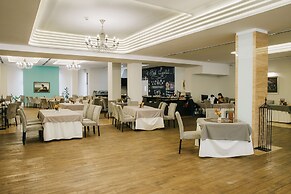 President Hotel by Hrazdan Hotel CJSC