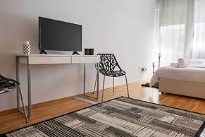 Evel's Home Suites