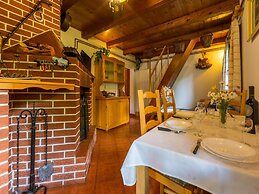 House Adrijana