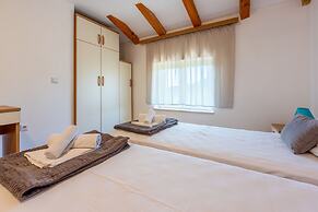 Apartments Neven