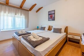 Apartments Neven