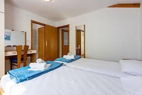 Apartments Neven