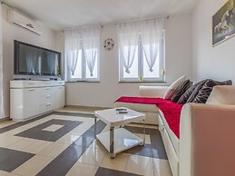 Apartment Cherry