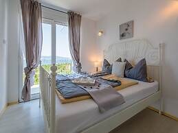Apartments Lavarin
