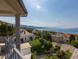 Apartments Lavarin