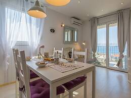 Apartments Lavarin