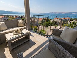 Apartments Lavarin