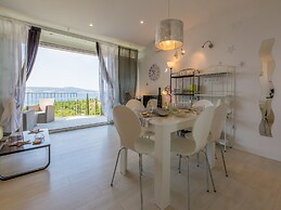 Apartments Lavarin