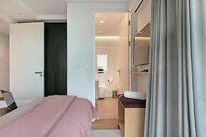 Latitude Aparthotel