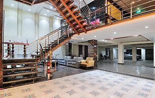 Hotel Grand Uddhav