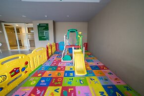 Stylish and Spacious Studio Galeri Ciumbuleuit 3 Apartment
