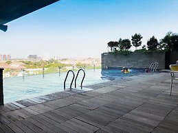 Relaxing Studio Apartment at Tamansari Papilio