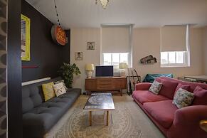 Old Town Grade II Listed 2 Bed