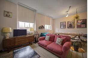 Old Town Grade II Listed 2 Bed