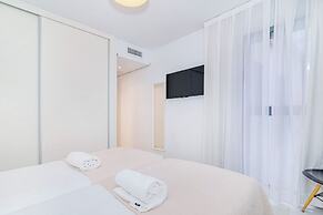 DOMUS APARTAMENTOS GRANADA