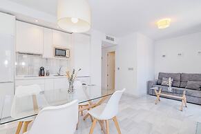 DOMUS APARTAMENTOS GRANADA