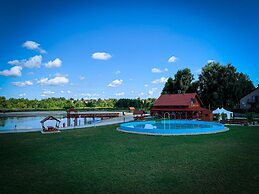 Hotel & Spa Antyczny Dwór