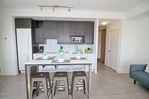 Luxury condos in Entertainment District