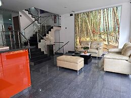 Hotel Castellana 100