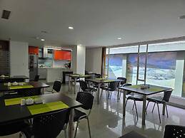Hotel Castellana 100