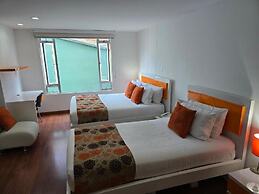 Hotel Castellana 100