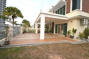 Felicia Home