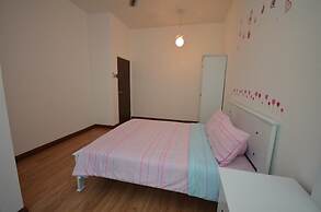 Felicia Home