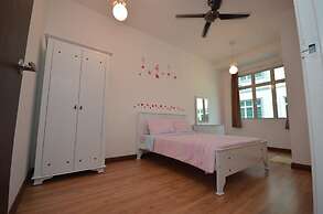 Felicia Home