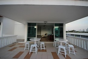 Felicia Home