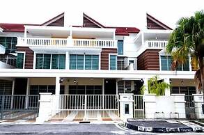 Felicia Home