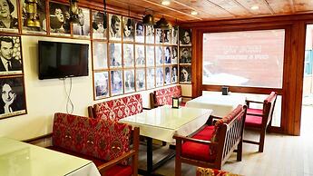 Qonaq Hotel