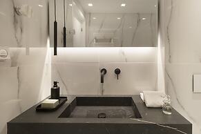 Supreme Luxury Suites by Athens Stay