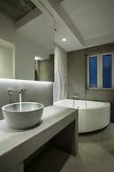 Art Suites Korai