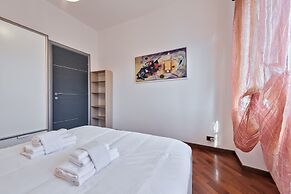 Vanchiglietta Colourful Apartment